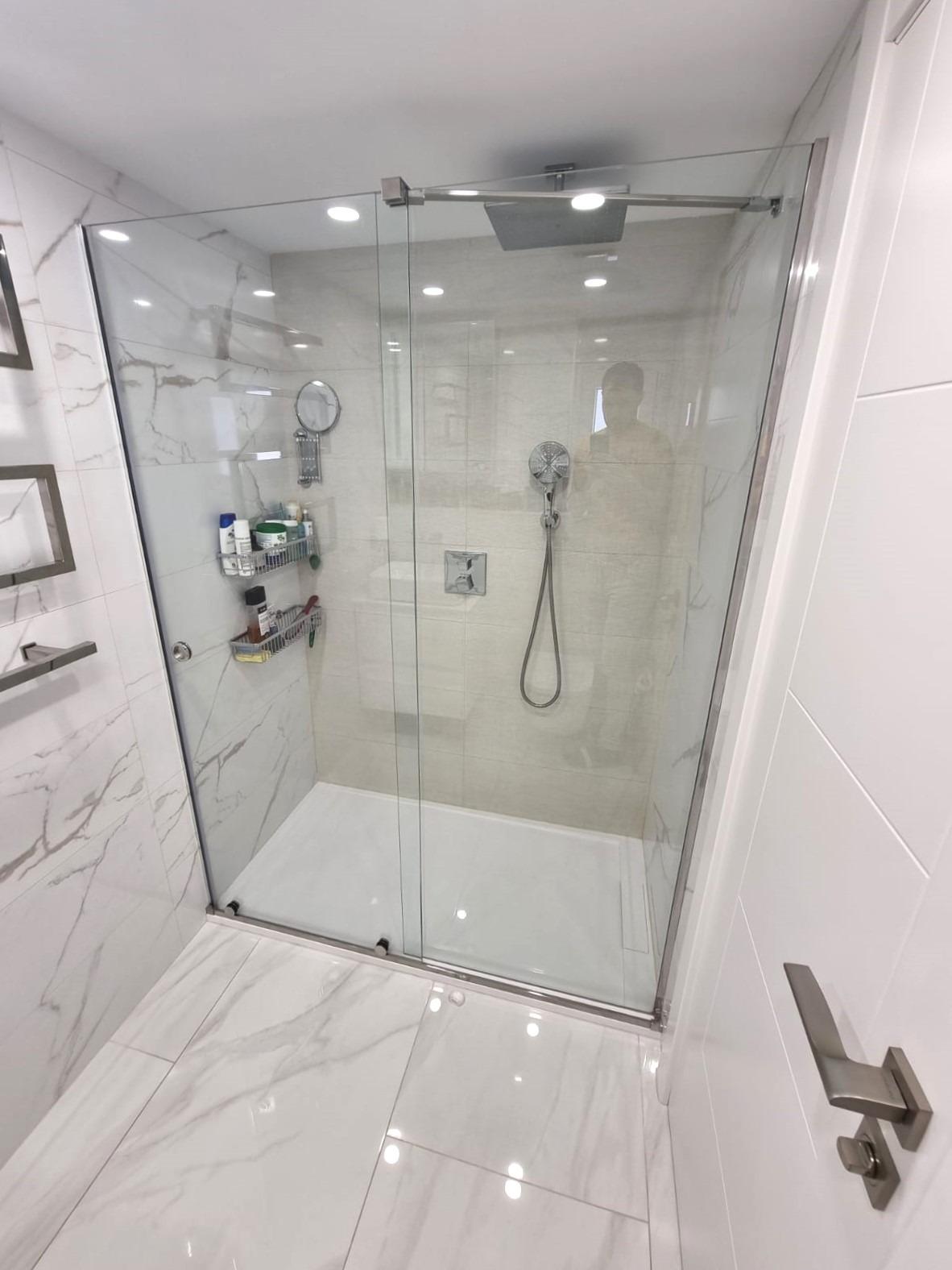 Bedroom in apartment for sale in Torrevieja