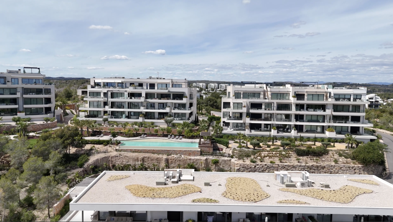 Master bedroom in apartment for sale in Las Colinas Golf