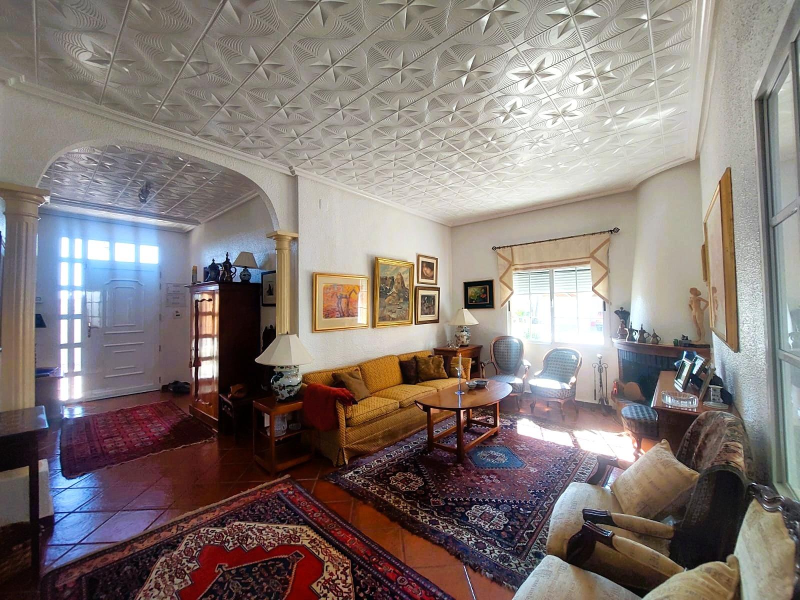 Terrace in finca for sale in La Marina
