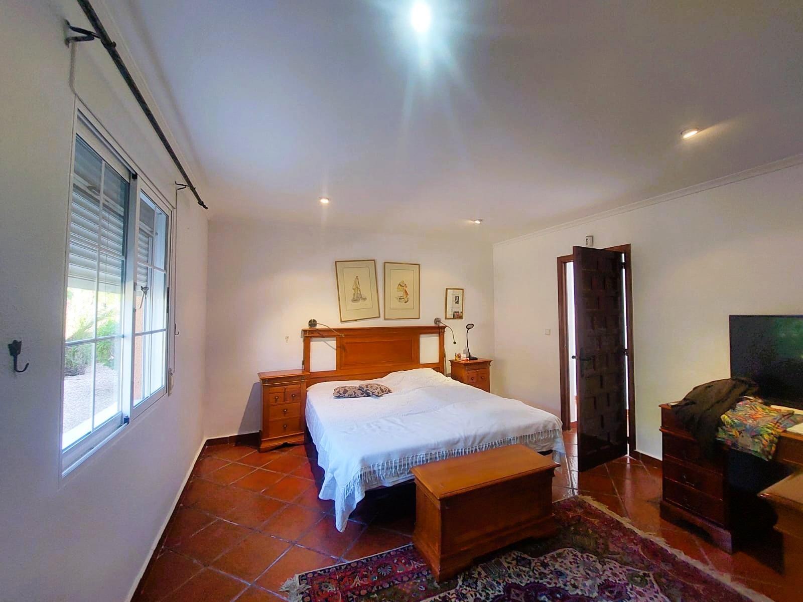 Master bedroom in finca for sale in La Marina