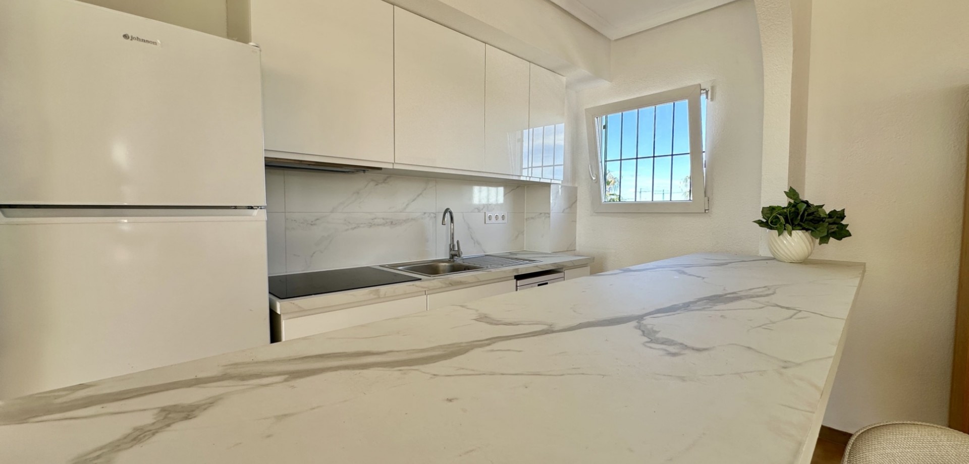 Kitchen in apartment for sale in Orihuela Costa