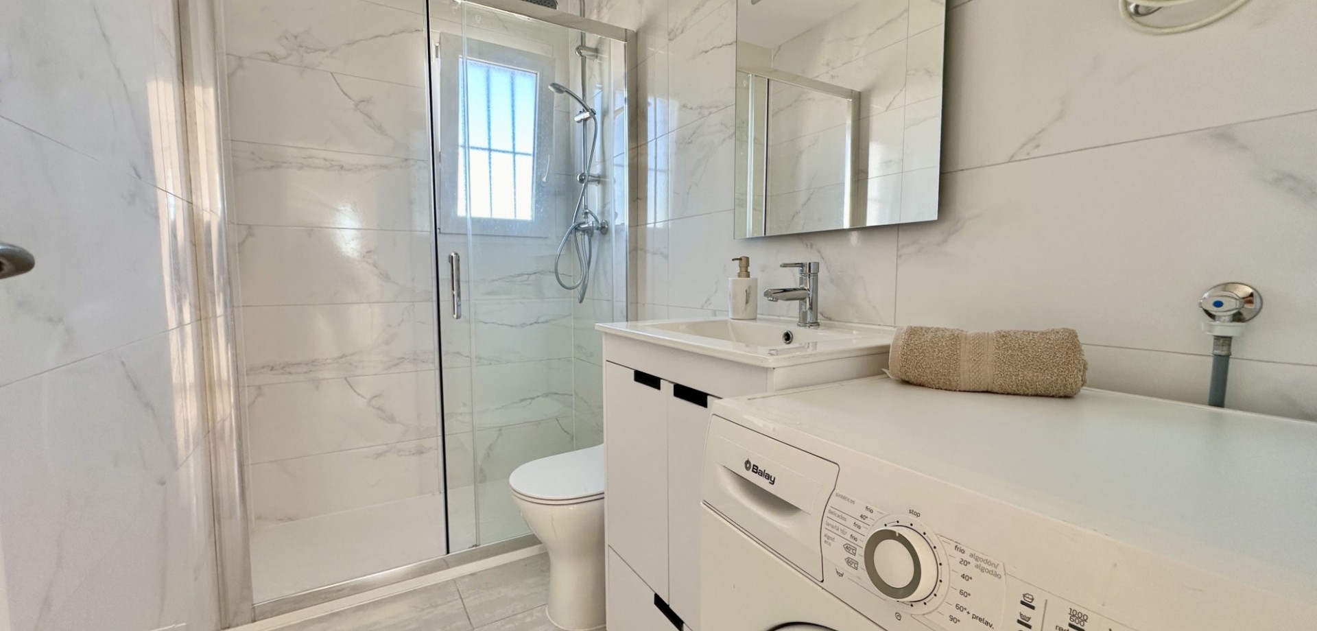 Garden in apartment for sale in Orihuela Costa