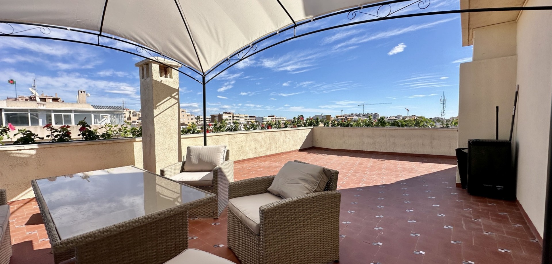 Dining area in apartment for sale in Orihuela Costa