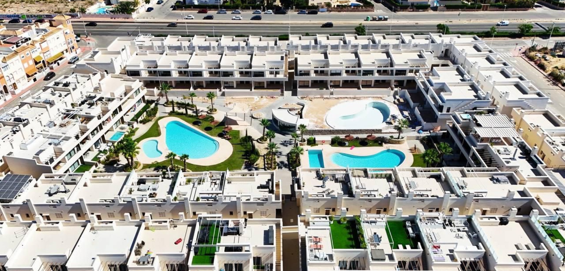 Master bedroom in apartment for sale in Torrevieja