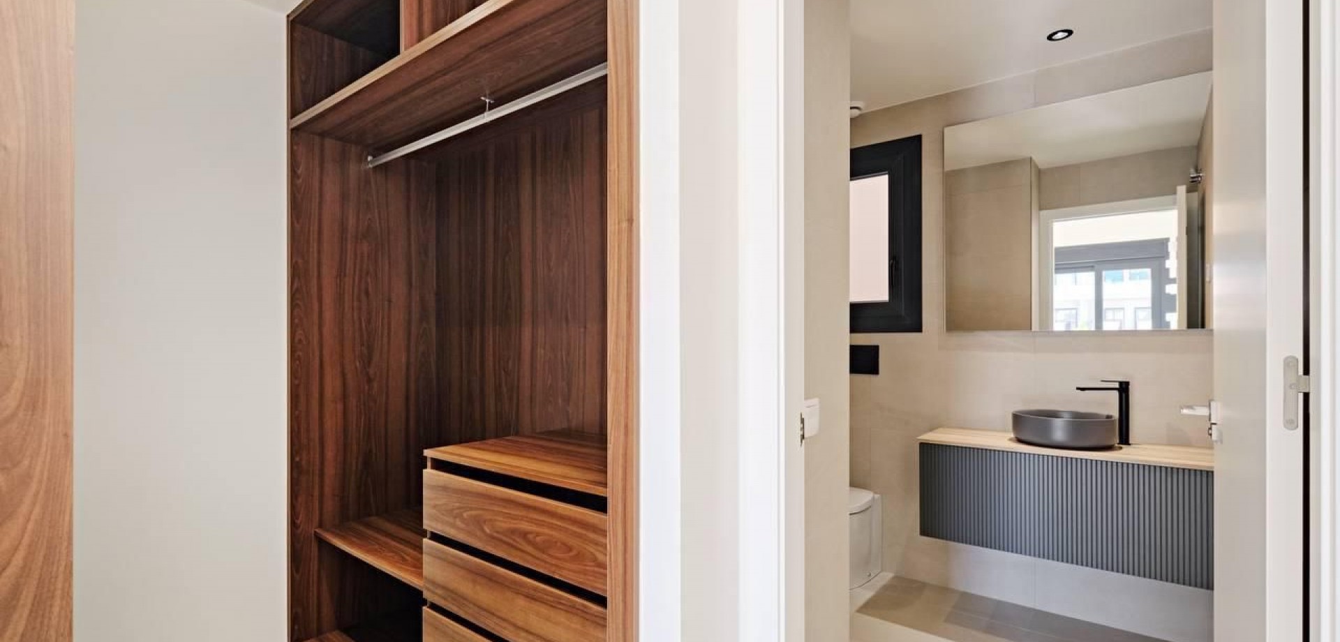 Living room in apartment for sale in Torrevieja