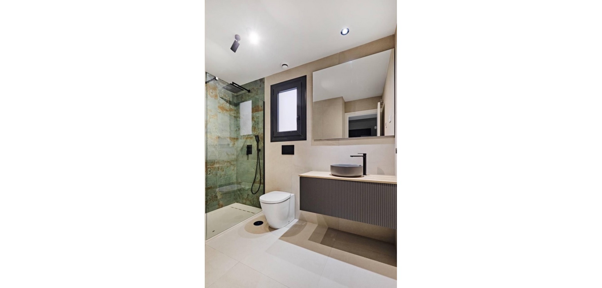 Garden in apartment for sale in Torrevieja