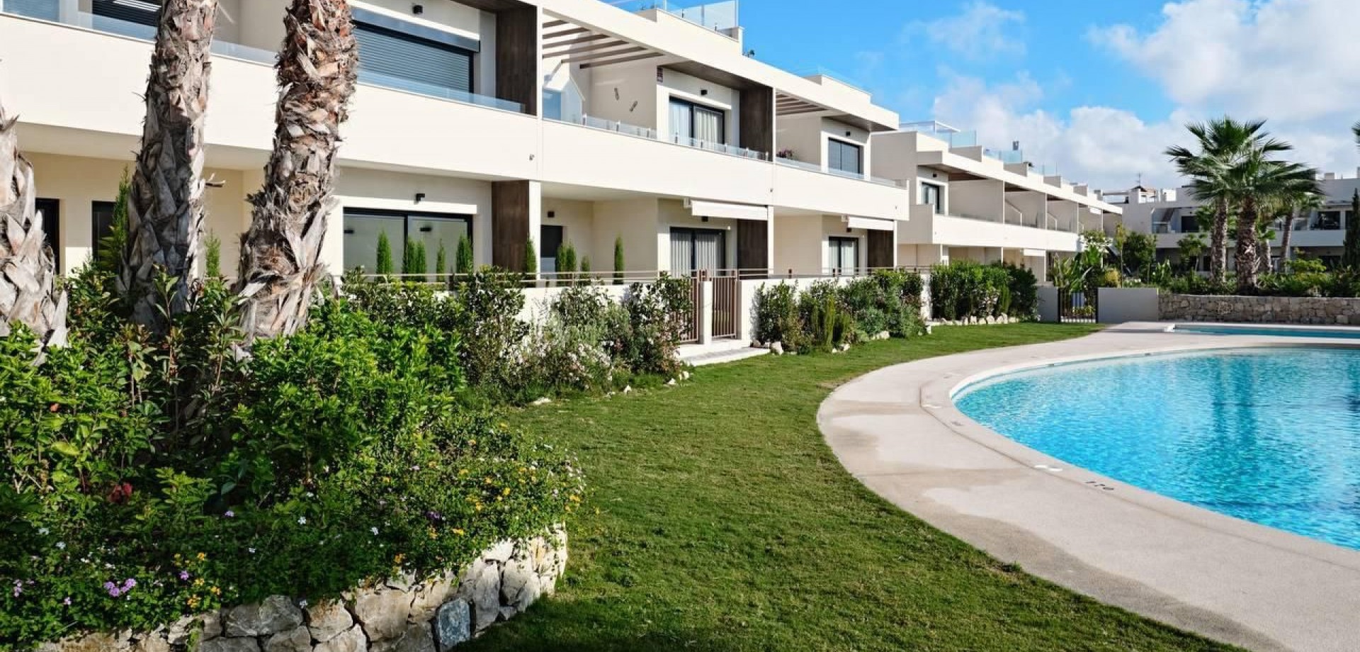 Bedroom in apartment for sale in Torrevieja