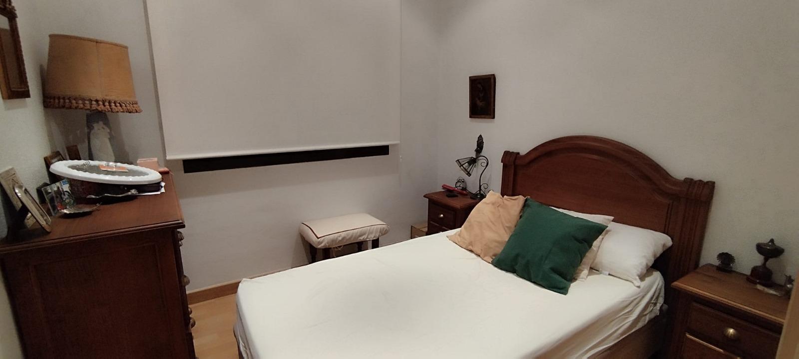 Bedroom in apartment for sale in Torrevieja