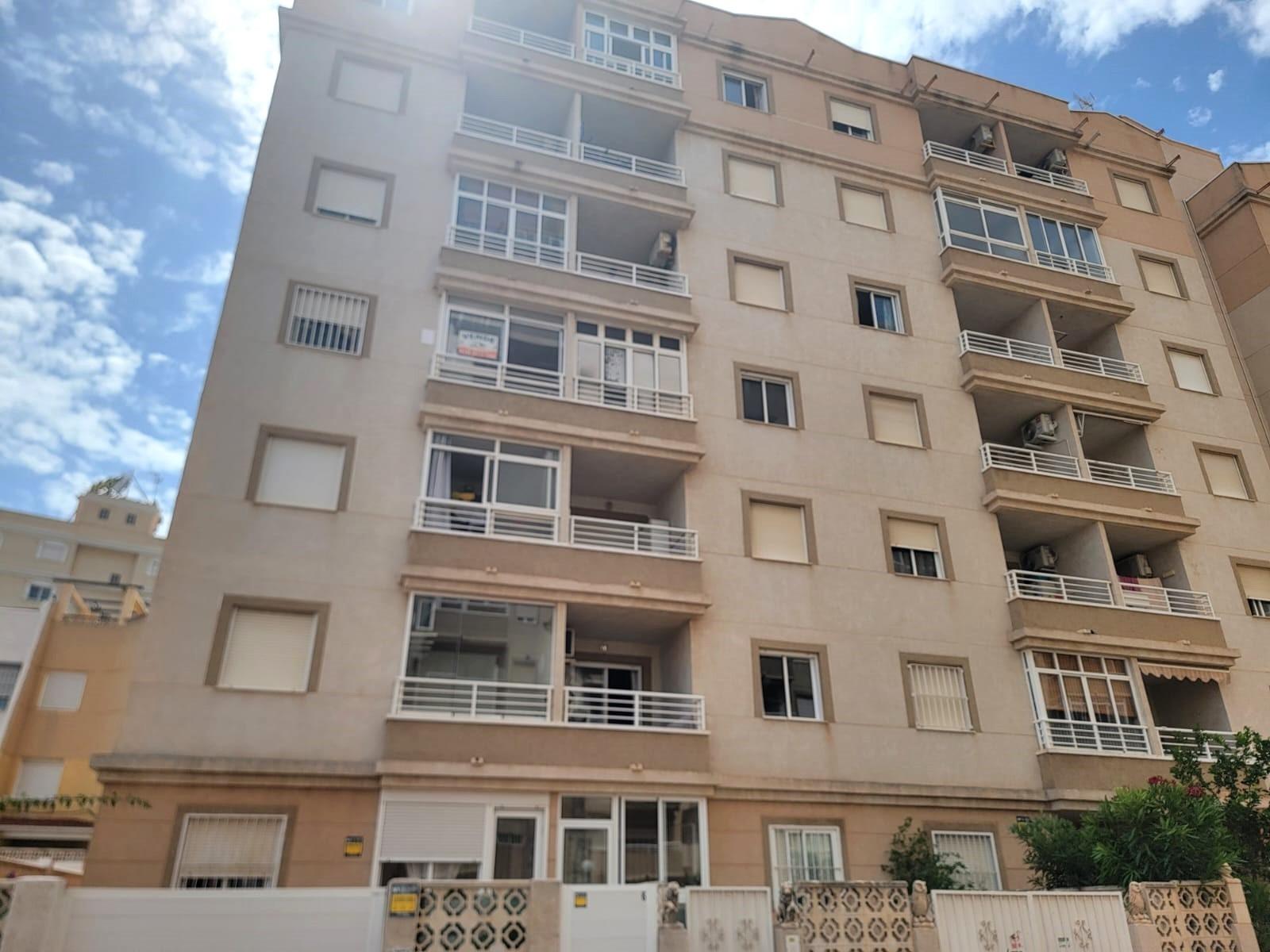 Living room in apartment for sale in Torrevieja