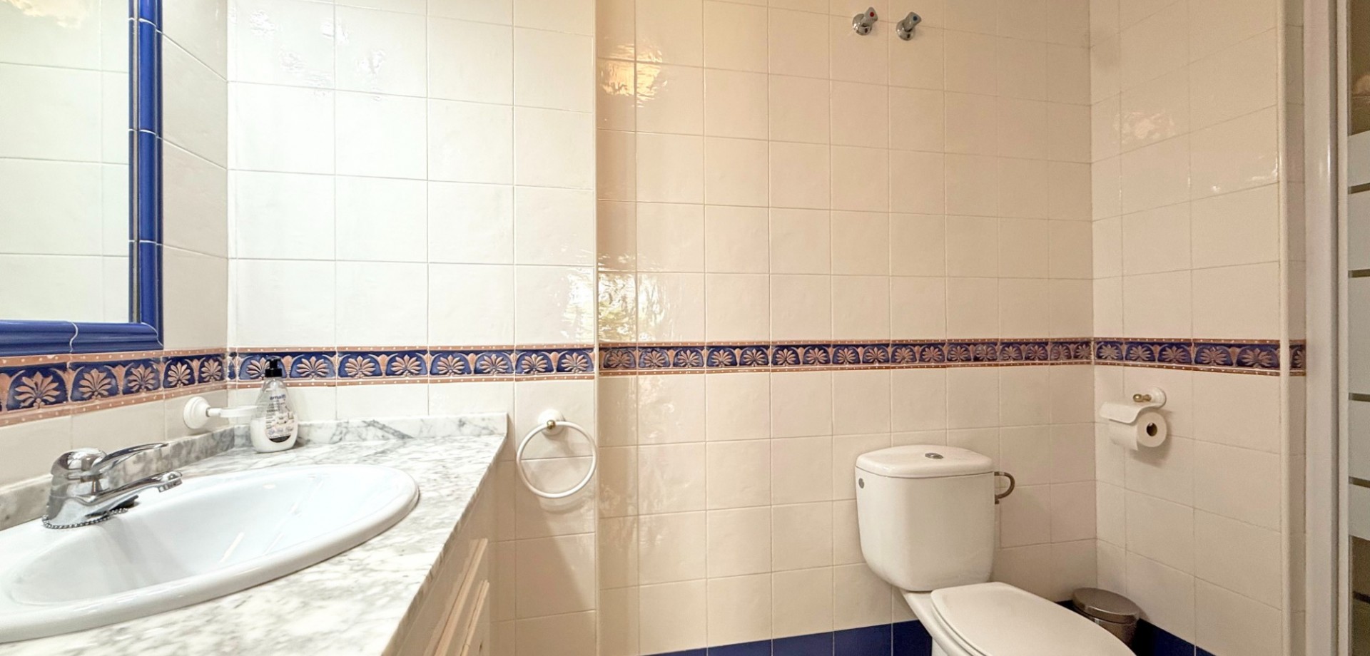 Living room in apartment for sale in Orihuela Costa
