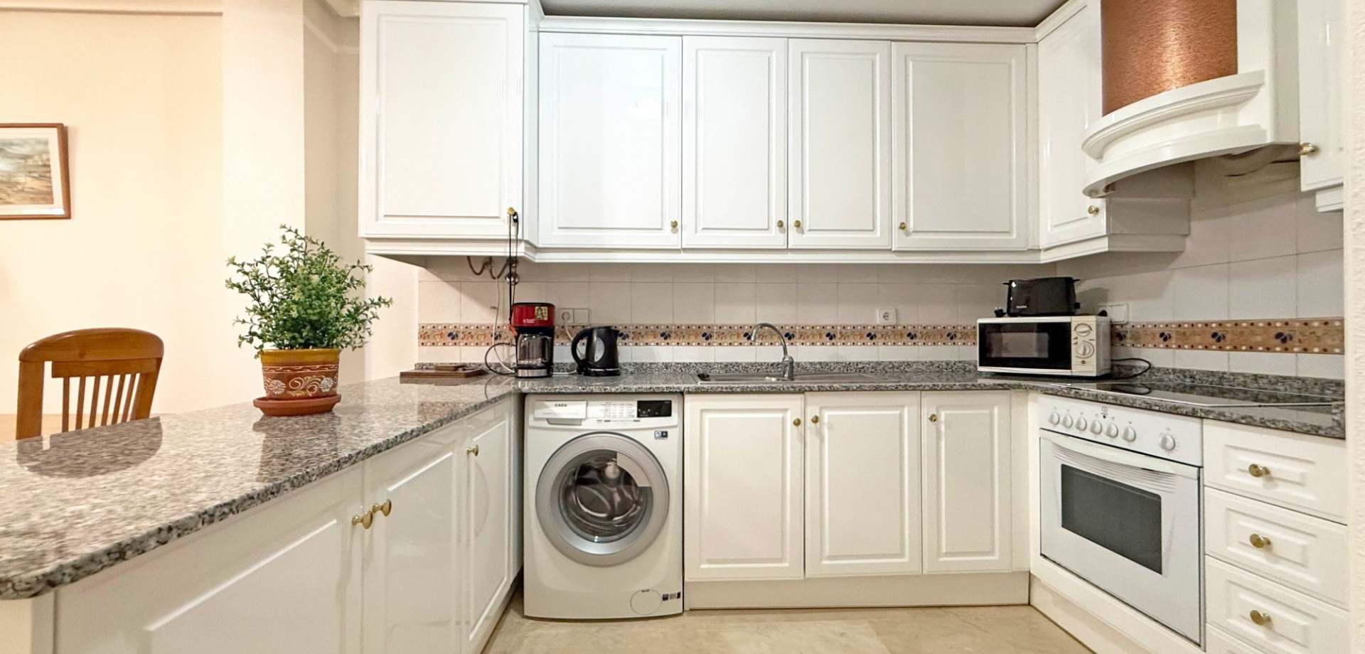 Bedroom in apartment for sale in Orihuela Costa