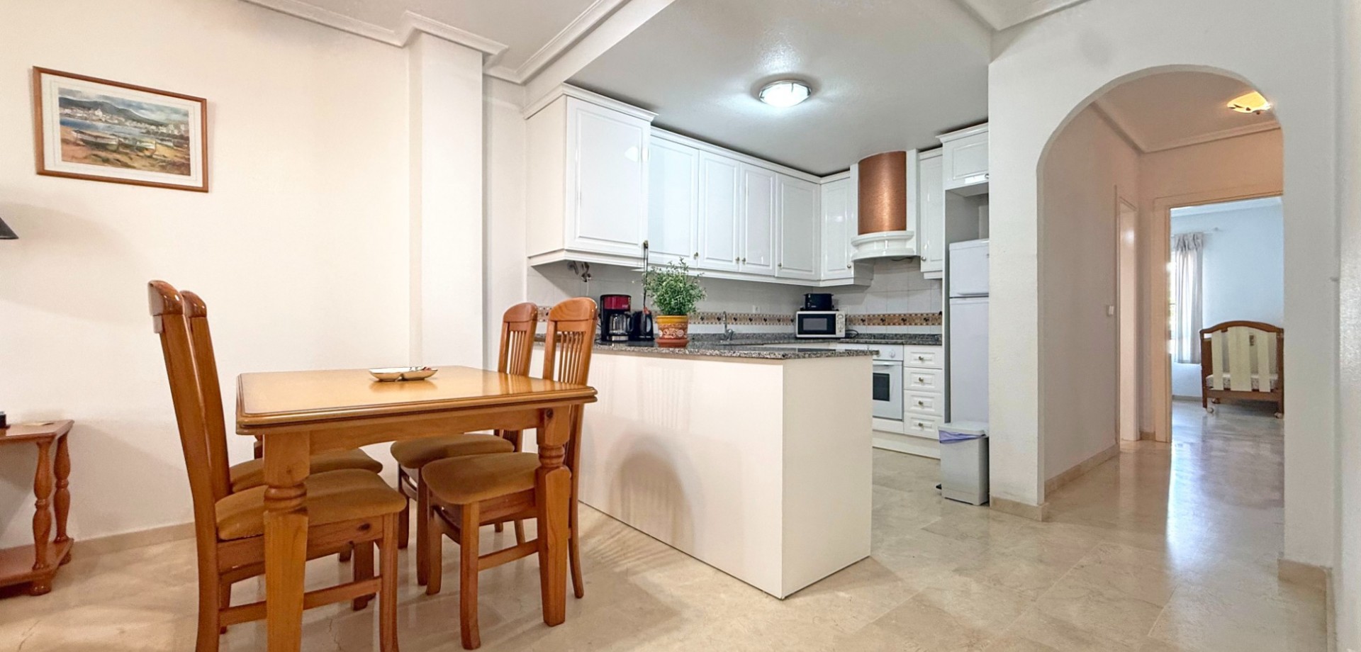 Bedroom in apartment for sale in Orihuela Costa