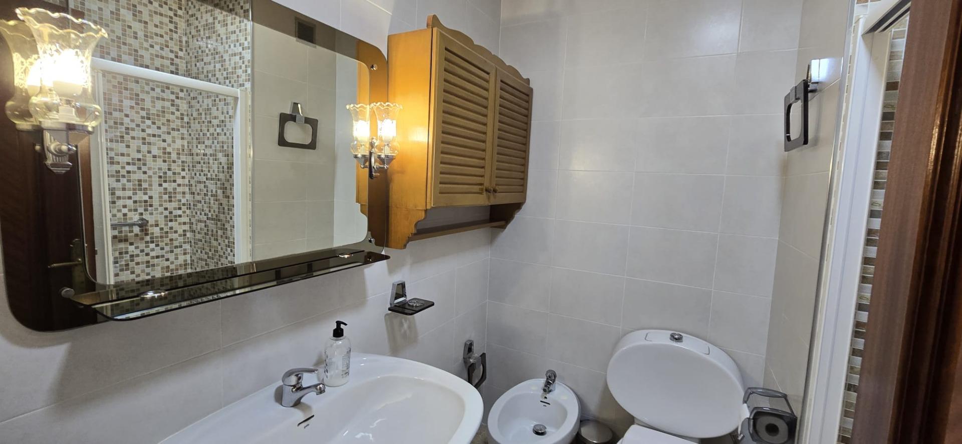 Bedroom in apartment for sale in Torrevieja