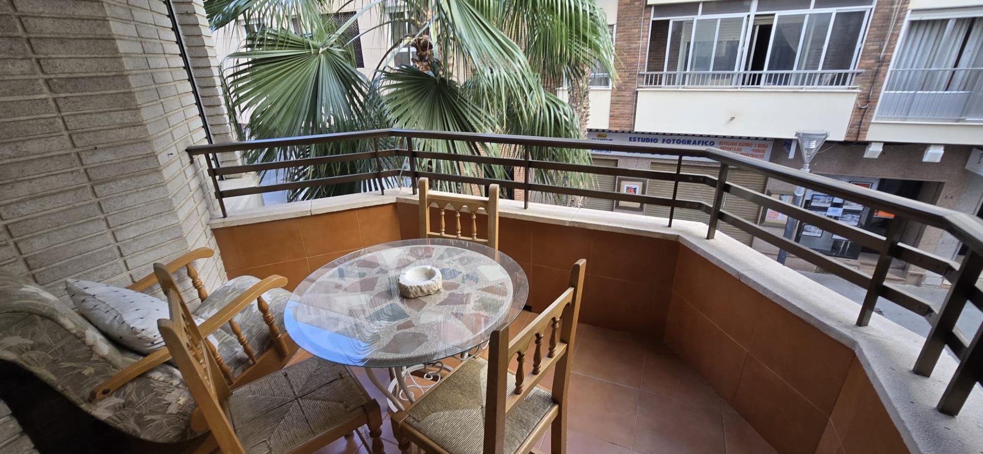 Bedrooms: 4, Bathrooms: 2, Apartment in Torrevieja, Alicante, Spain