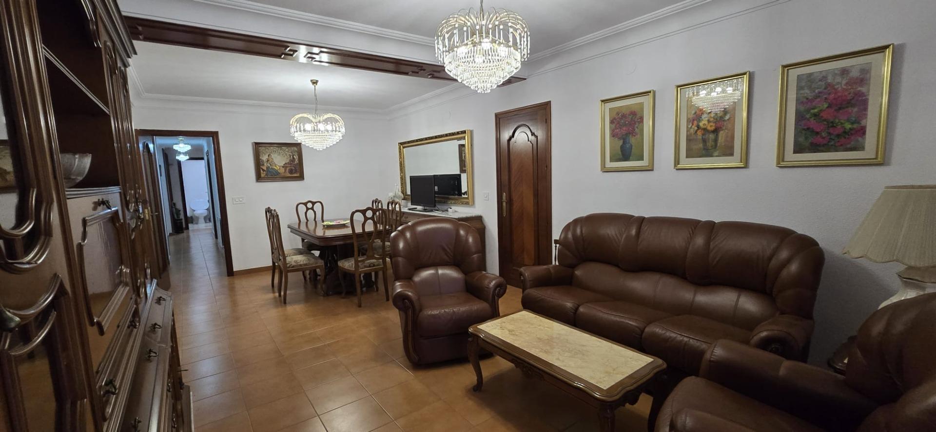 Master bedroom in apartment for sale in Torrevieja