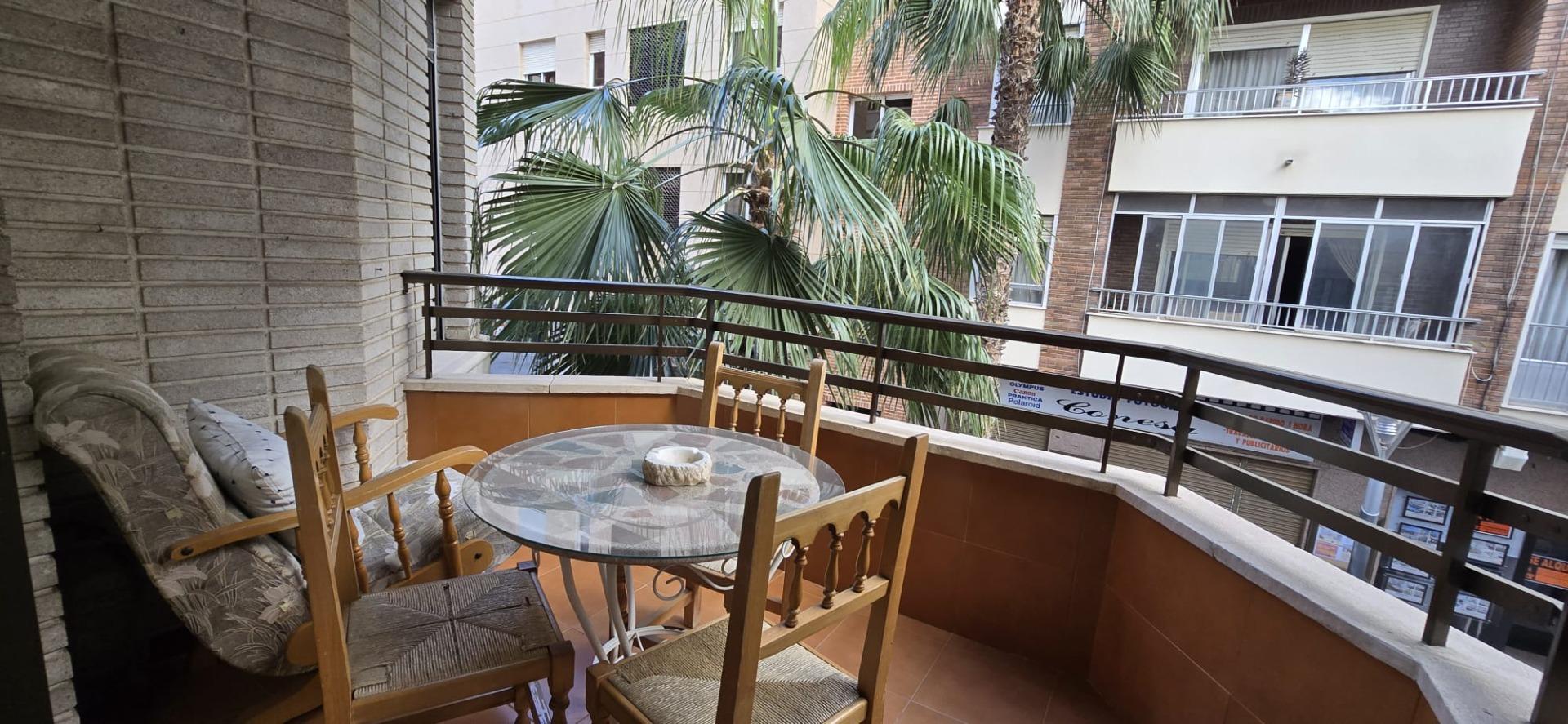 Bedrooms: 4, Bathrooms: 2, Apartment in Torrevieja, Alicante, Spain
