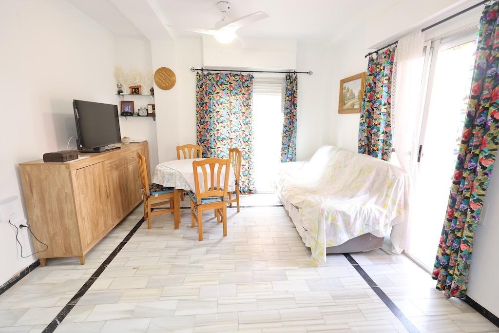 Terrace in apartment for sale in Torrevieja