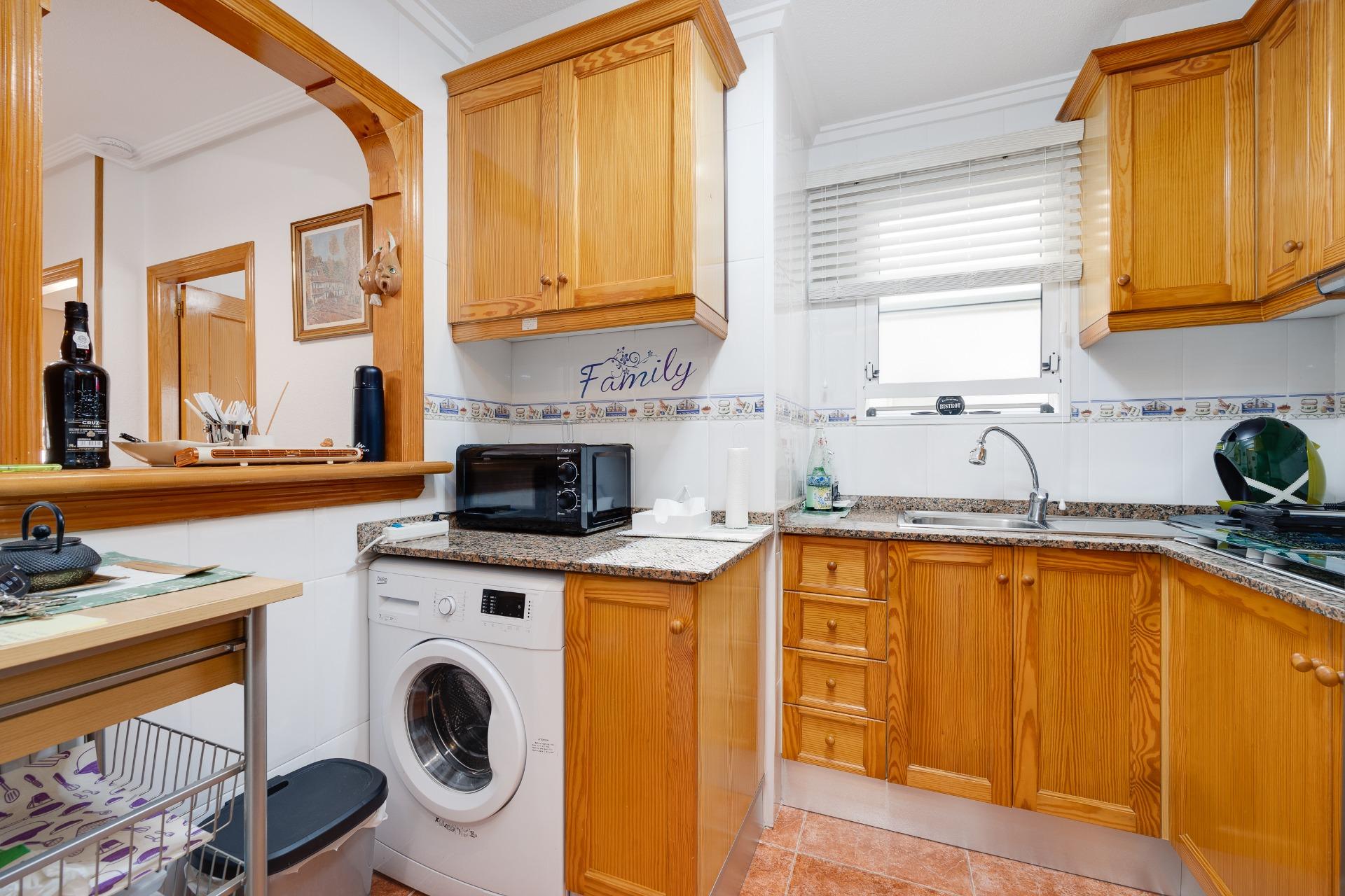 Bedroom in apartment for sale in Guardamar del Segura