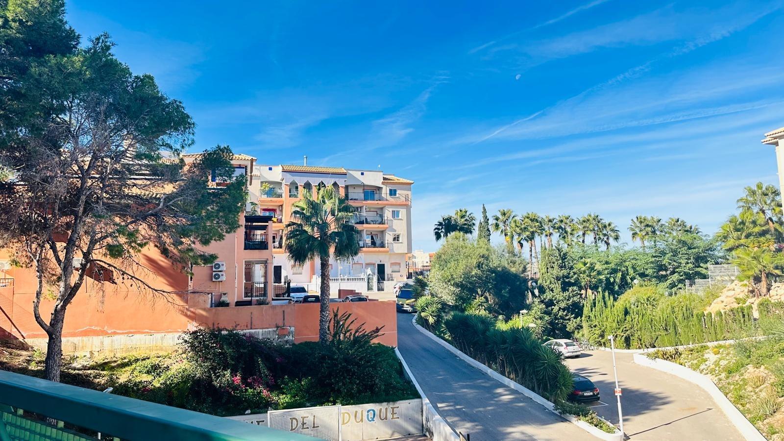 Garden in apartment for sale in Orihuela Costa