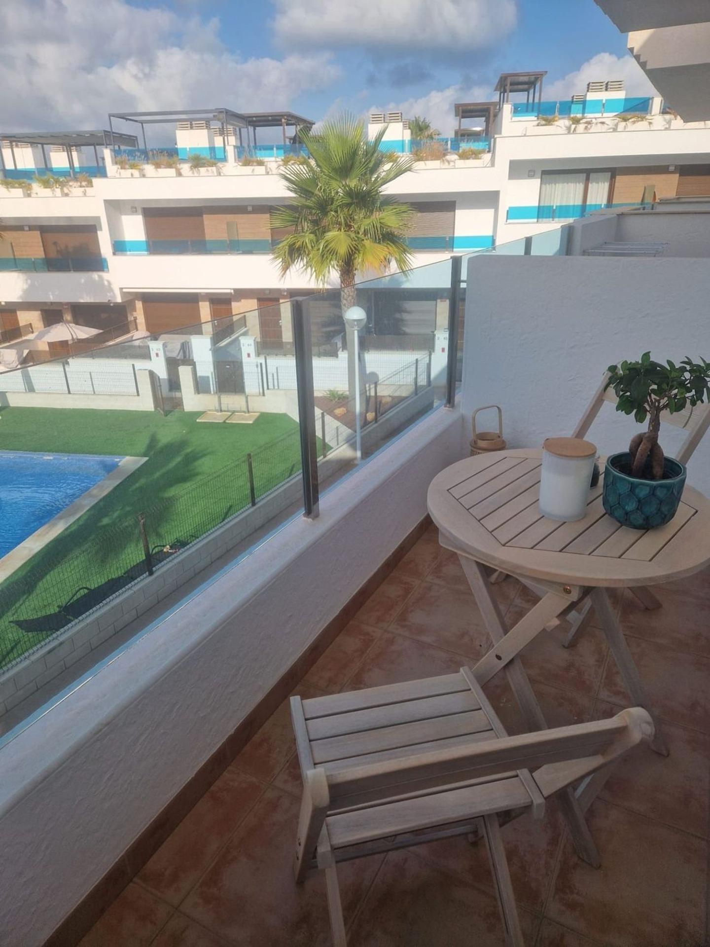 Bathroom in duplex for sale in Torrevieja