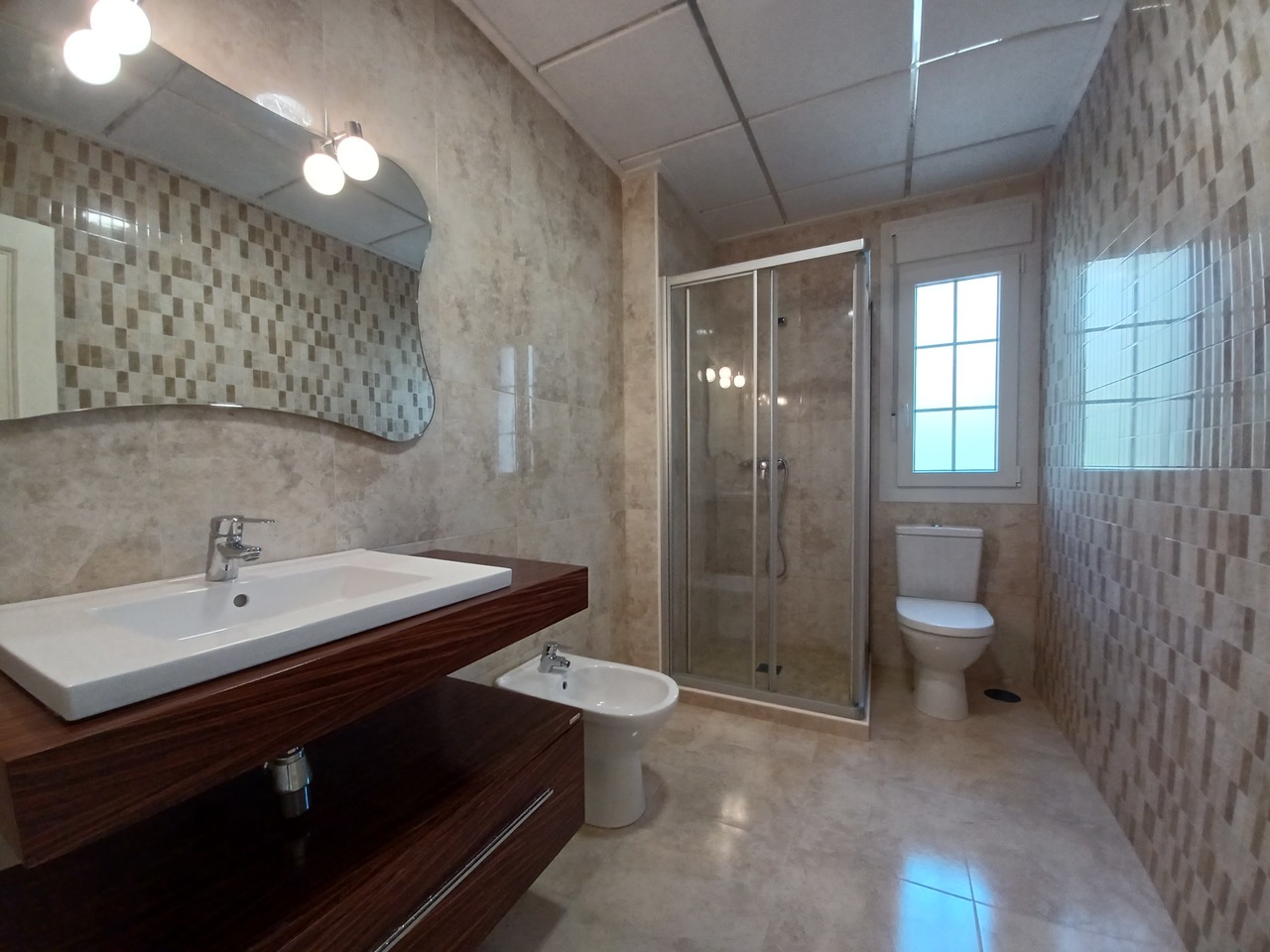 Bedroom in villa for sale in Cabo Roig