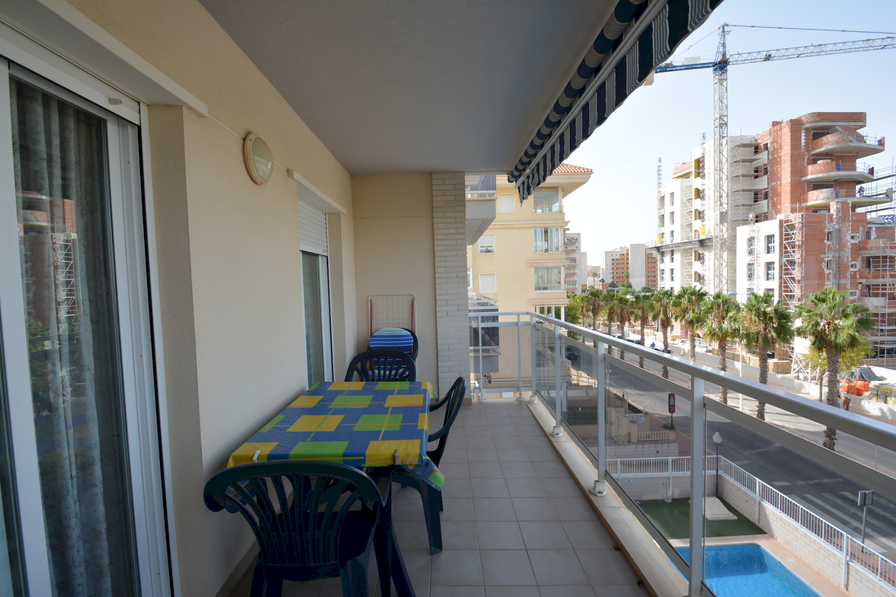 Master bedroom in apartment for sale in Guardamar del Segura