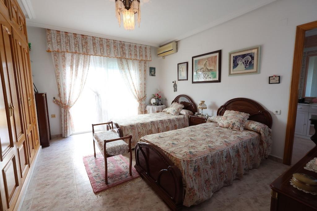 Kitchen in villa for sale in Orihuela Costa