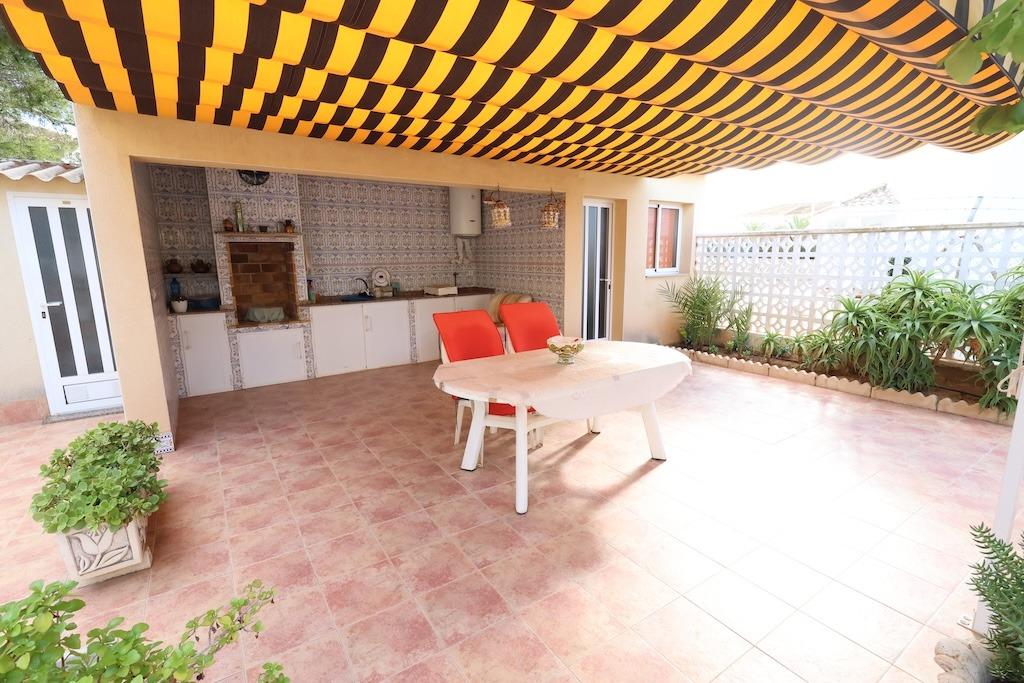 Exterior view in villa for sale in Orihuela Costa