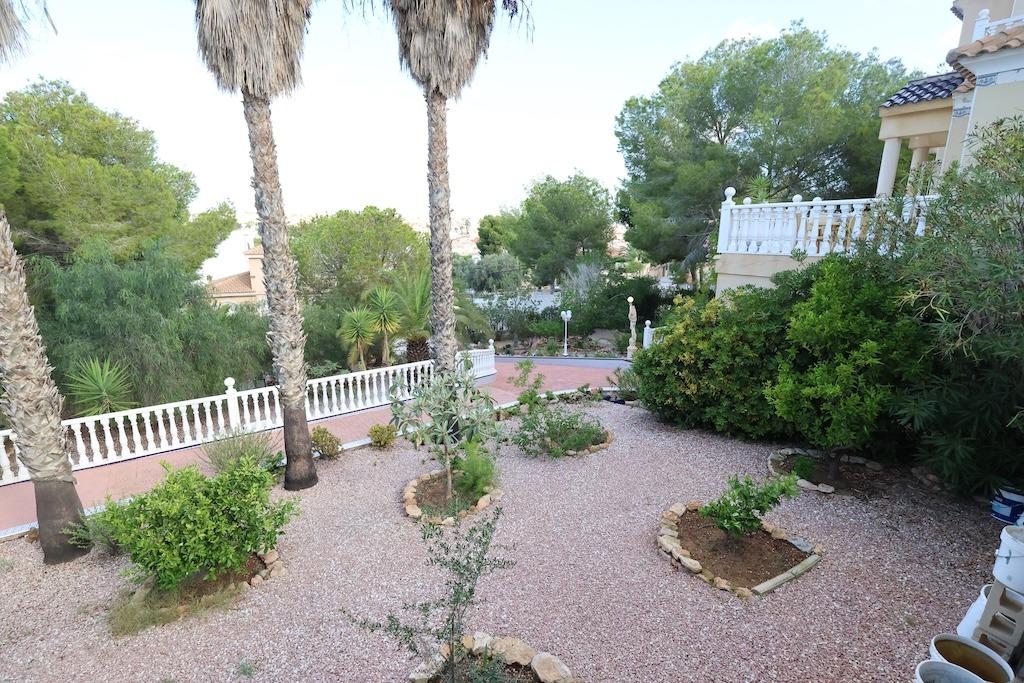 Exterior view in villa for sale in Orihuela Costa