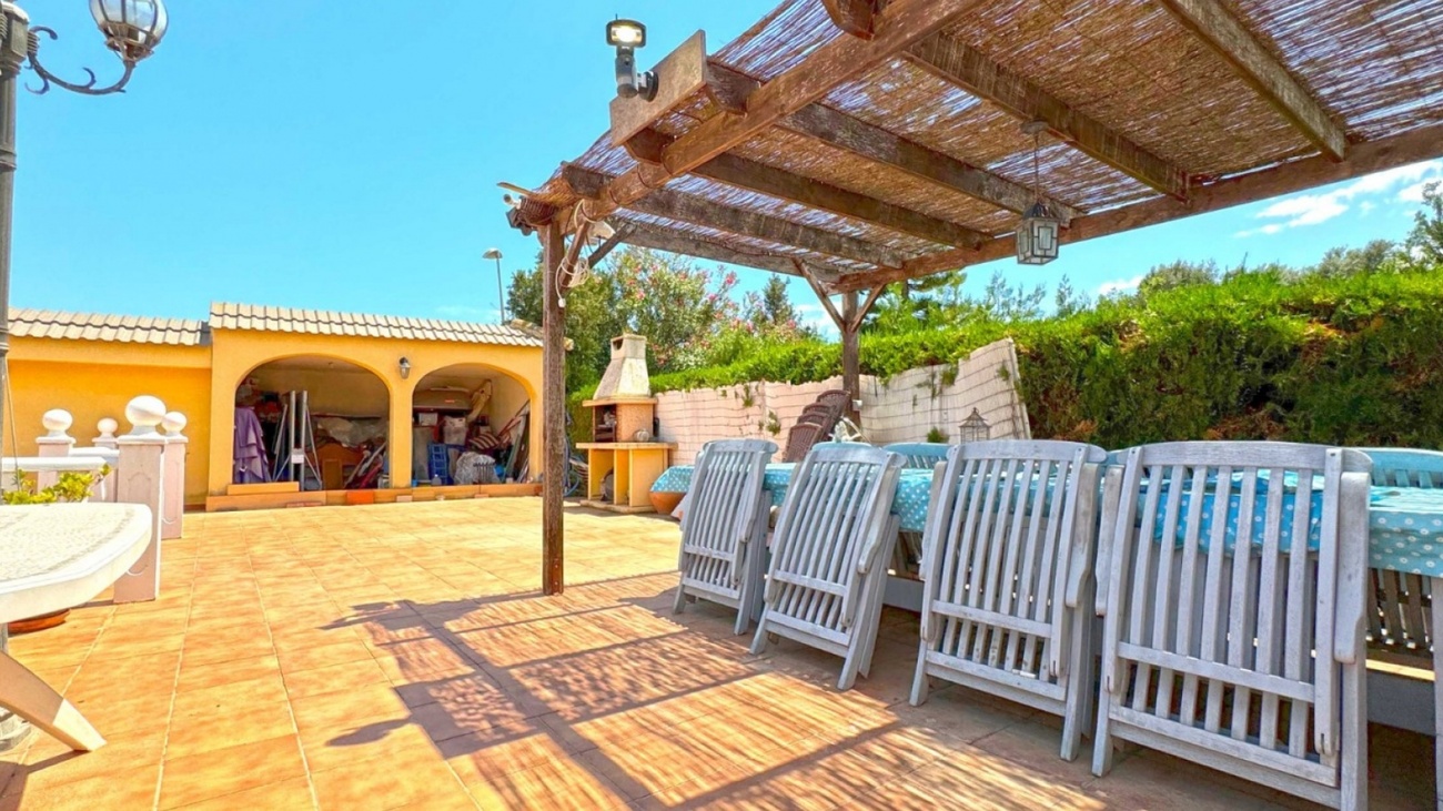 Exterior view in villa for sale in Torrevieja
