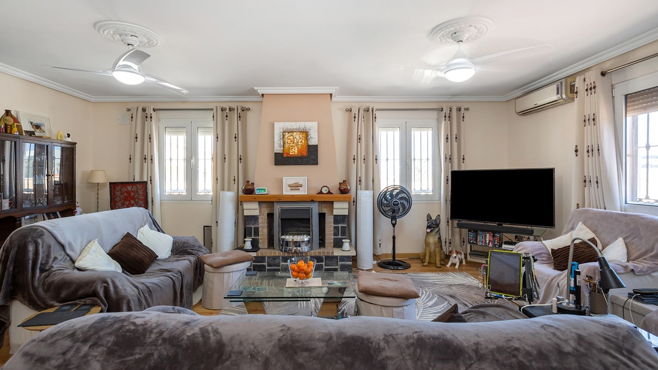 Garden in villa for sale in Torrevieja