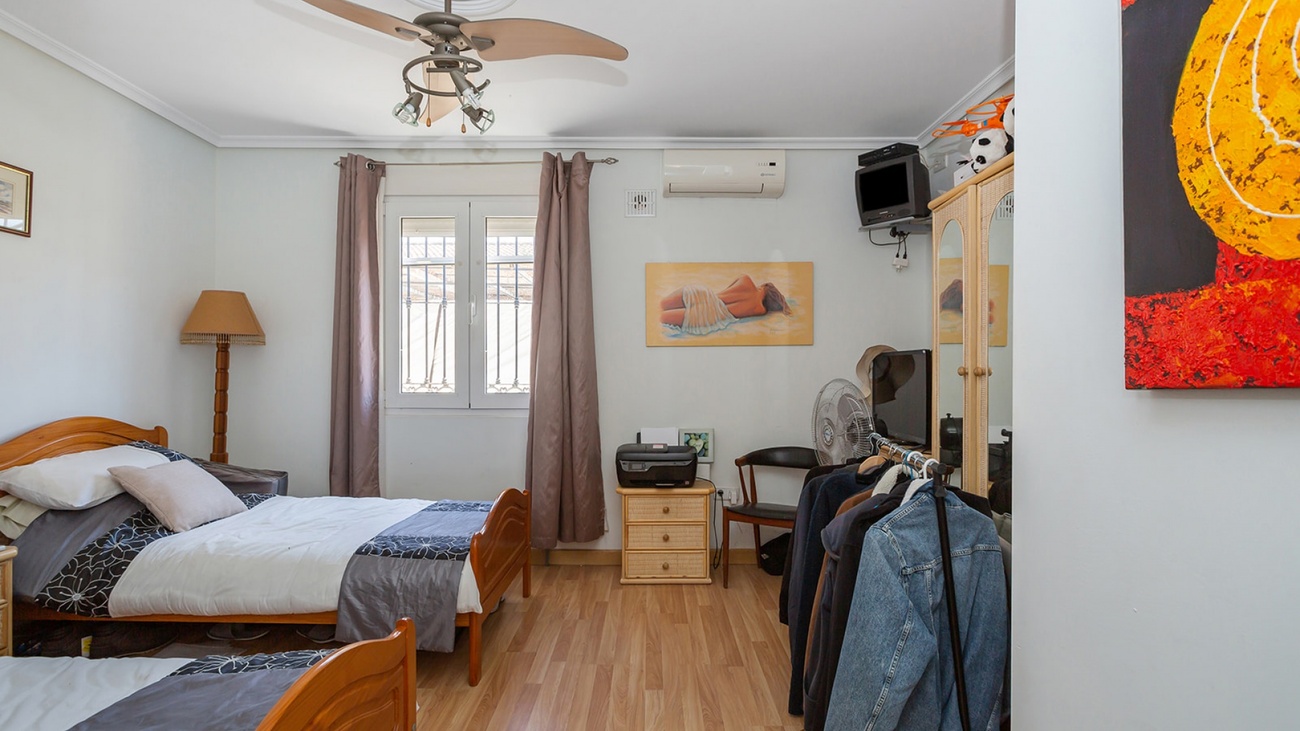 Exterior view in villa for sale in Torrevieja
