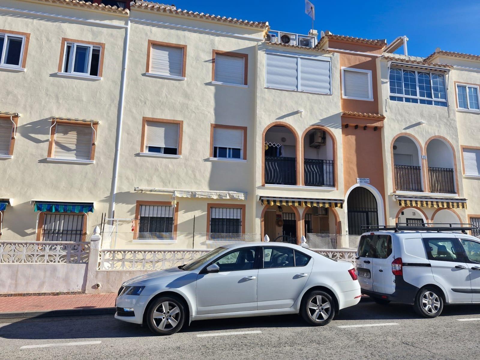 Pool area in bungalow for sale in Torrevieja