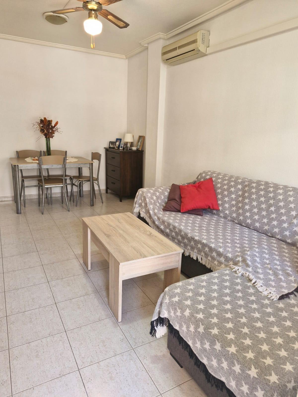 Bedroom in bungalow for sale in Torrevieja