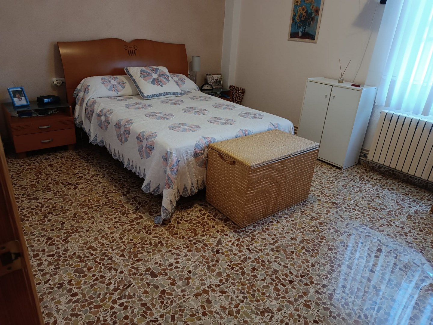 Bathroom in villa for sale in Yecla