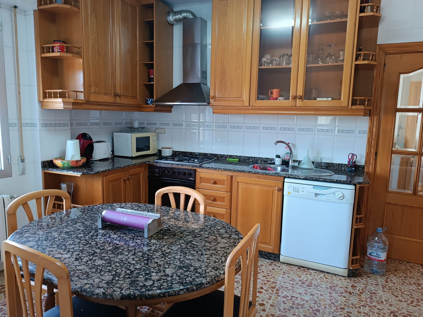 Pool area in villa for sale in Yecla