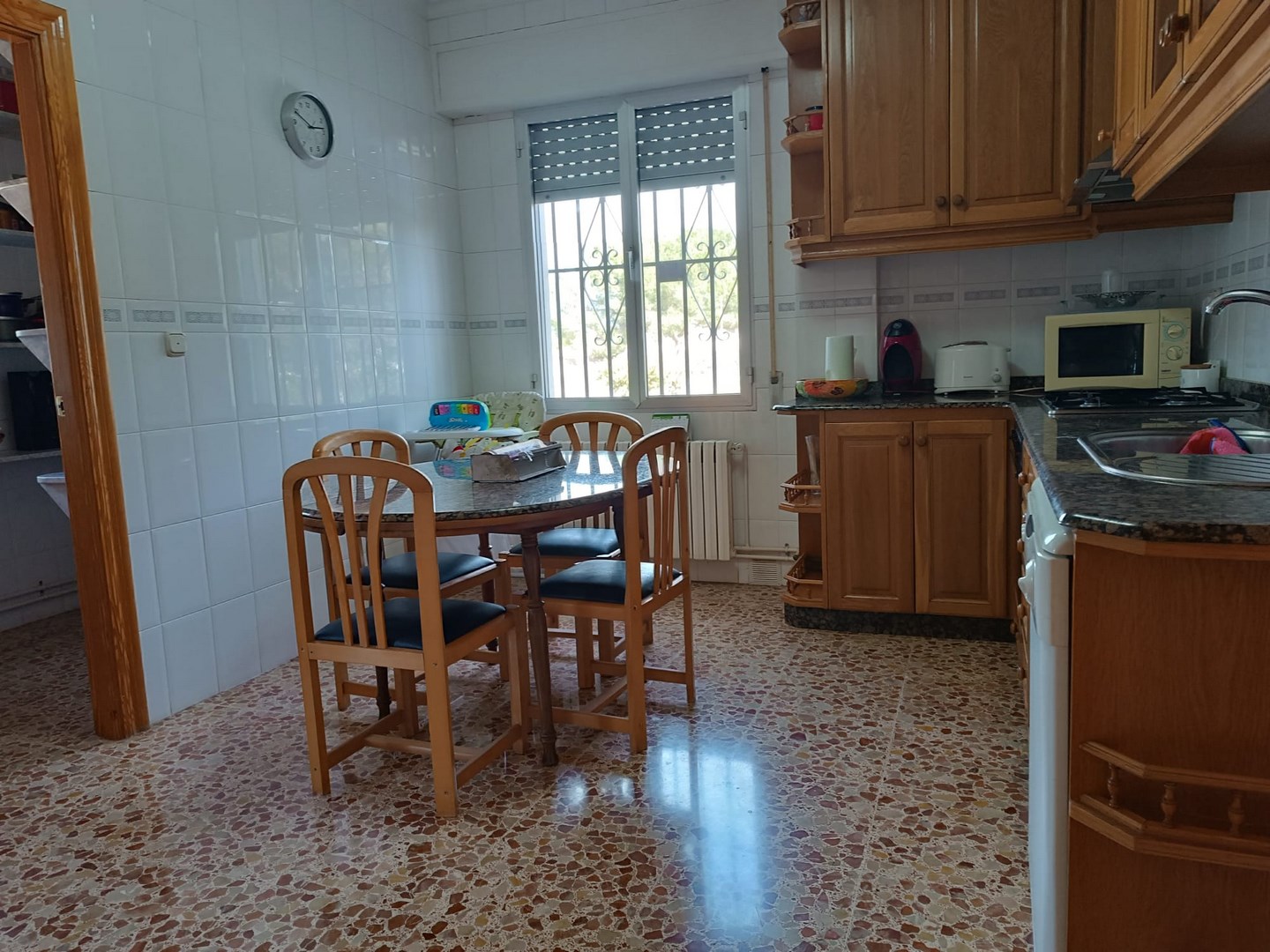 Dining area in villa for sale in Yecla