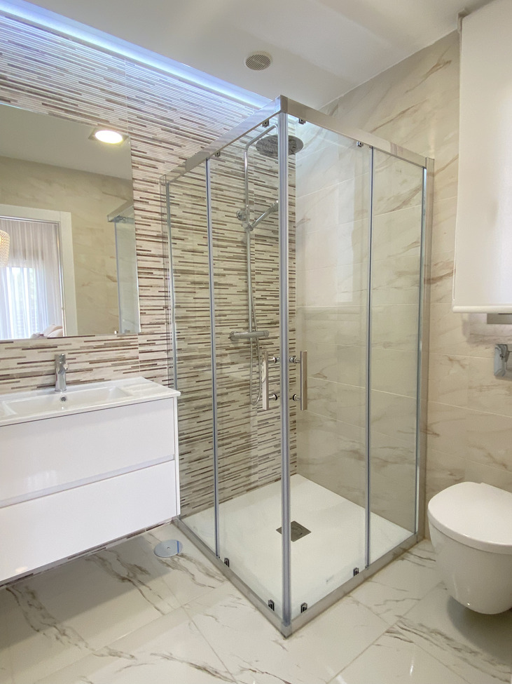 Garden in villa for sale in Orihuela Costa