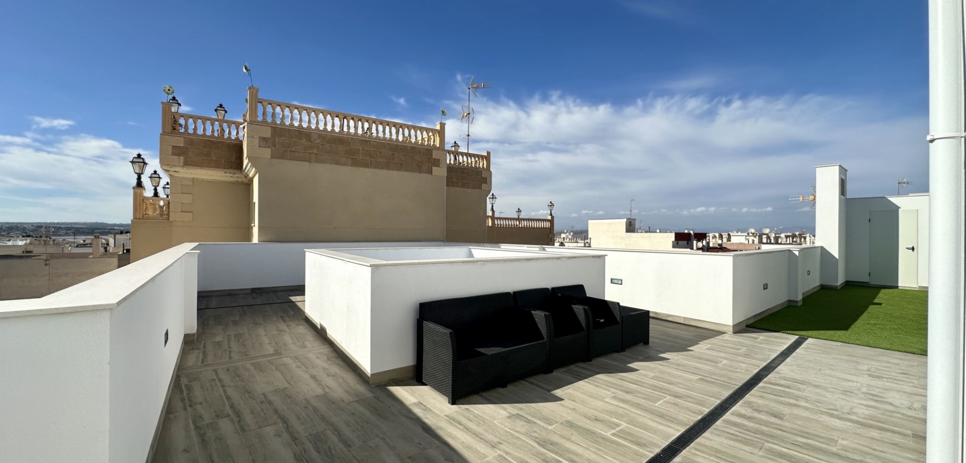 Kitchen in apartment for sale in Torrevieja