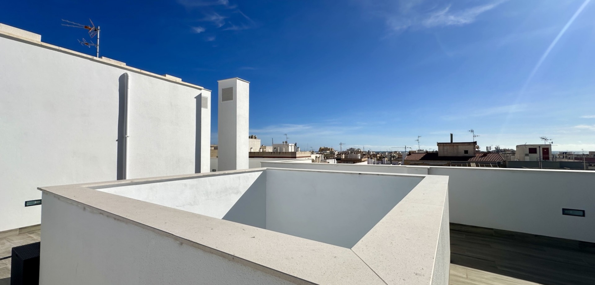 Master bedroom in apartment for sale in Torrevieja