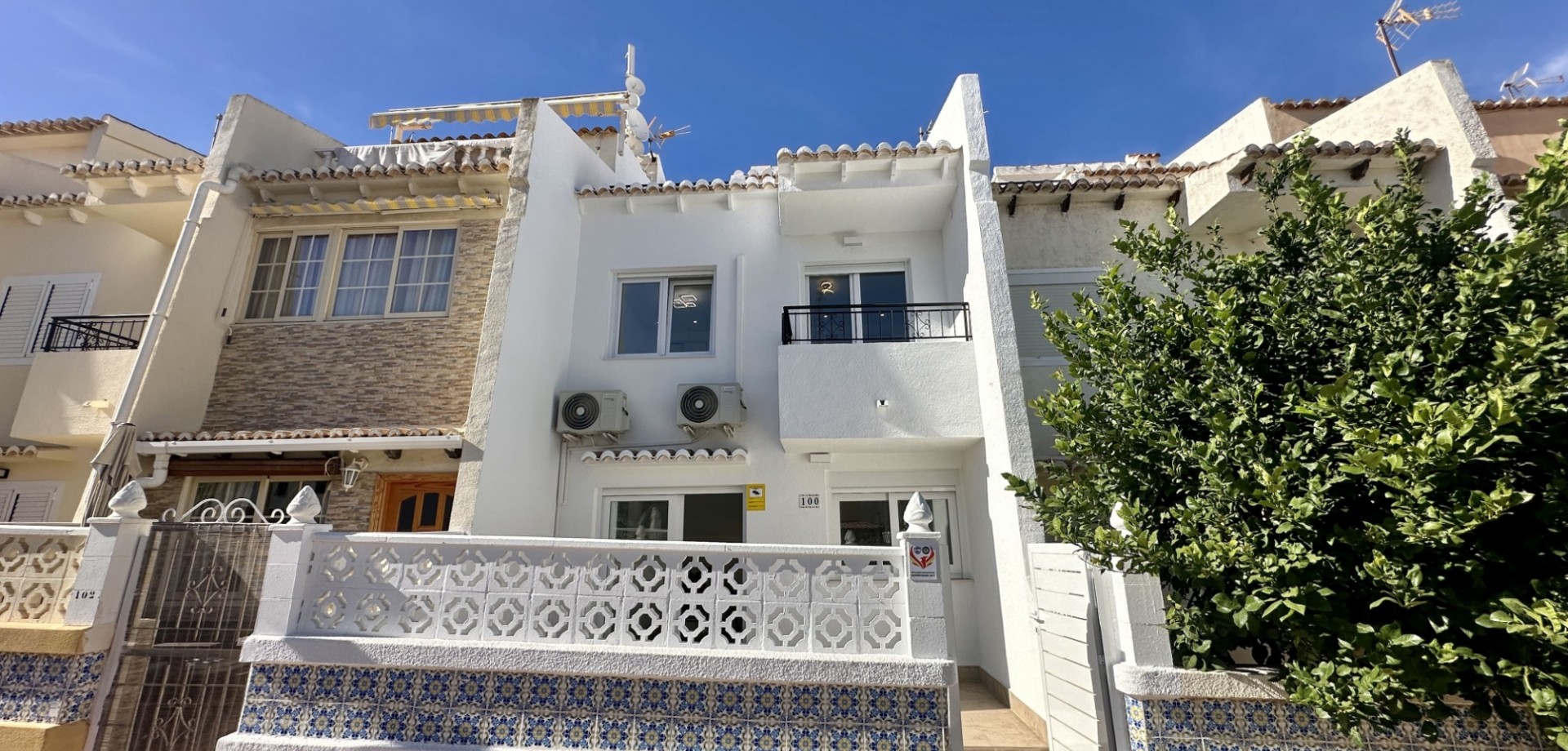 Pool area in terraced for sale in Torrevieja