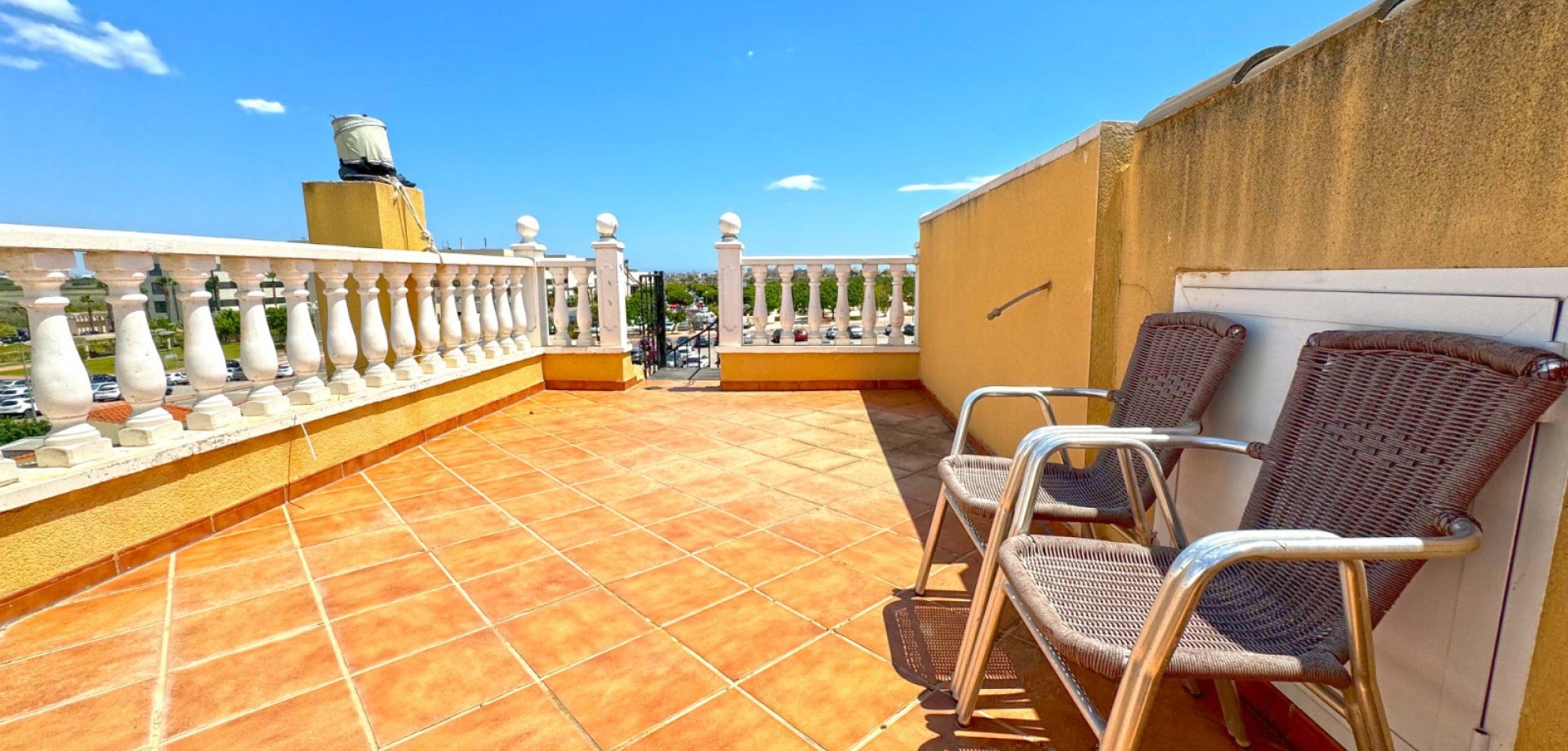 Exterior view in villa for sale in Torrevieja