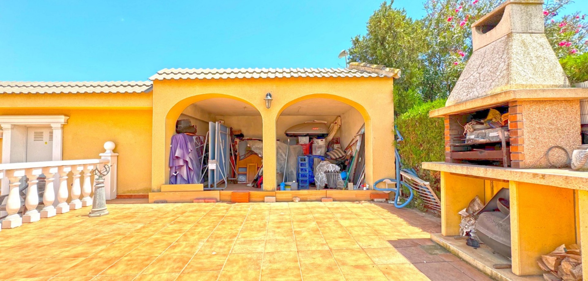 Exterior view in villa for sale in Torrevieja