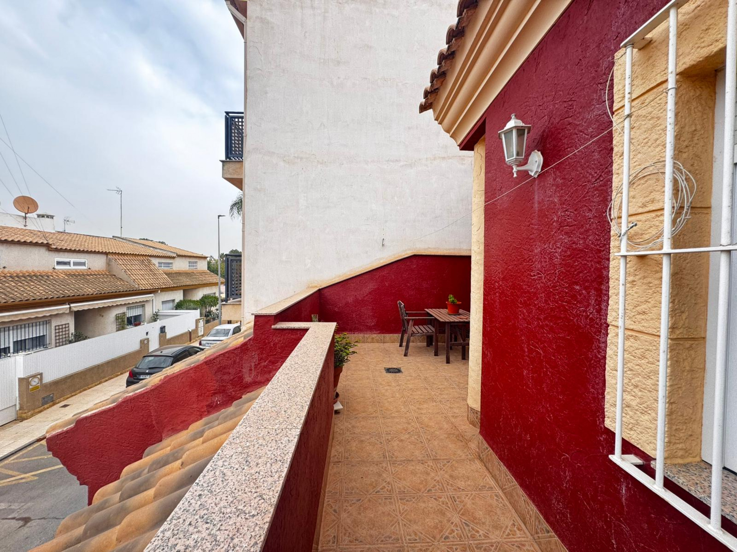 Master bedroom in villa for sale in Los Alcazares