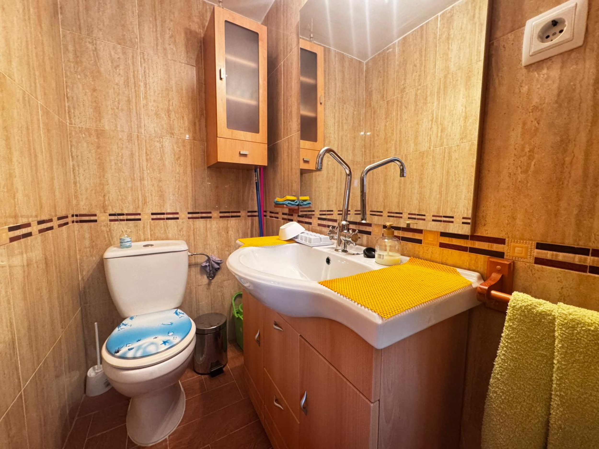 Dining area in villa for sale in Los Alcazares