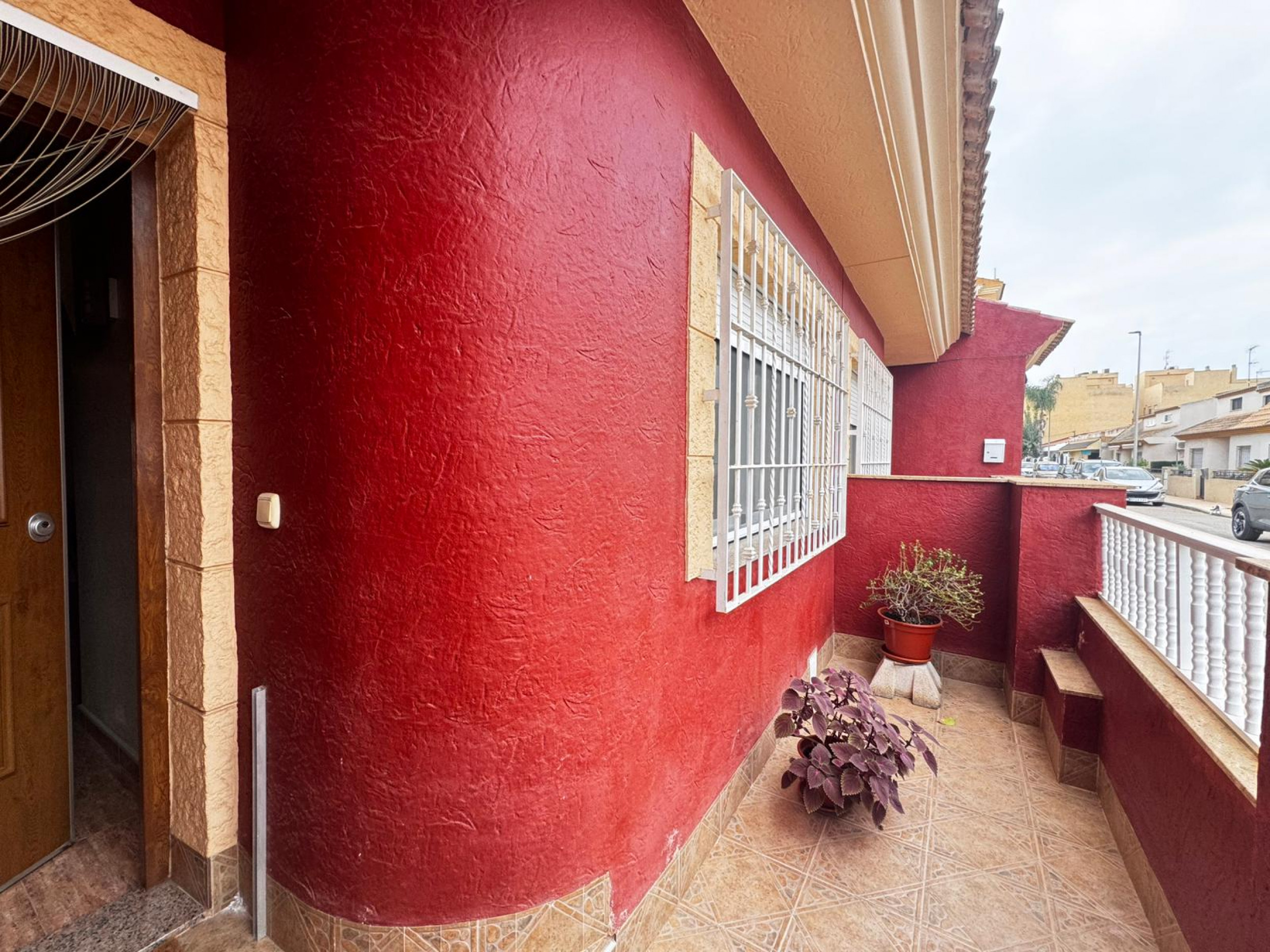 Living room in villa for sale in Los Alcazares