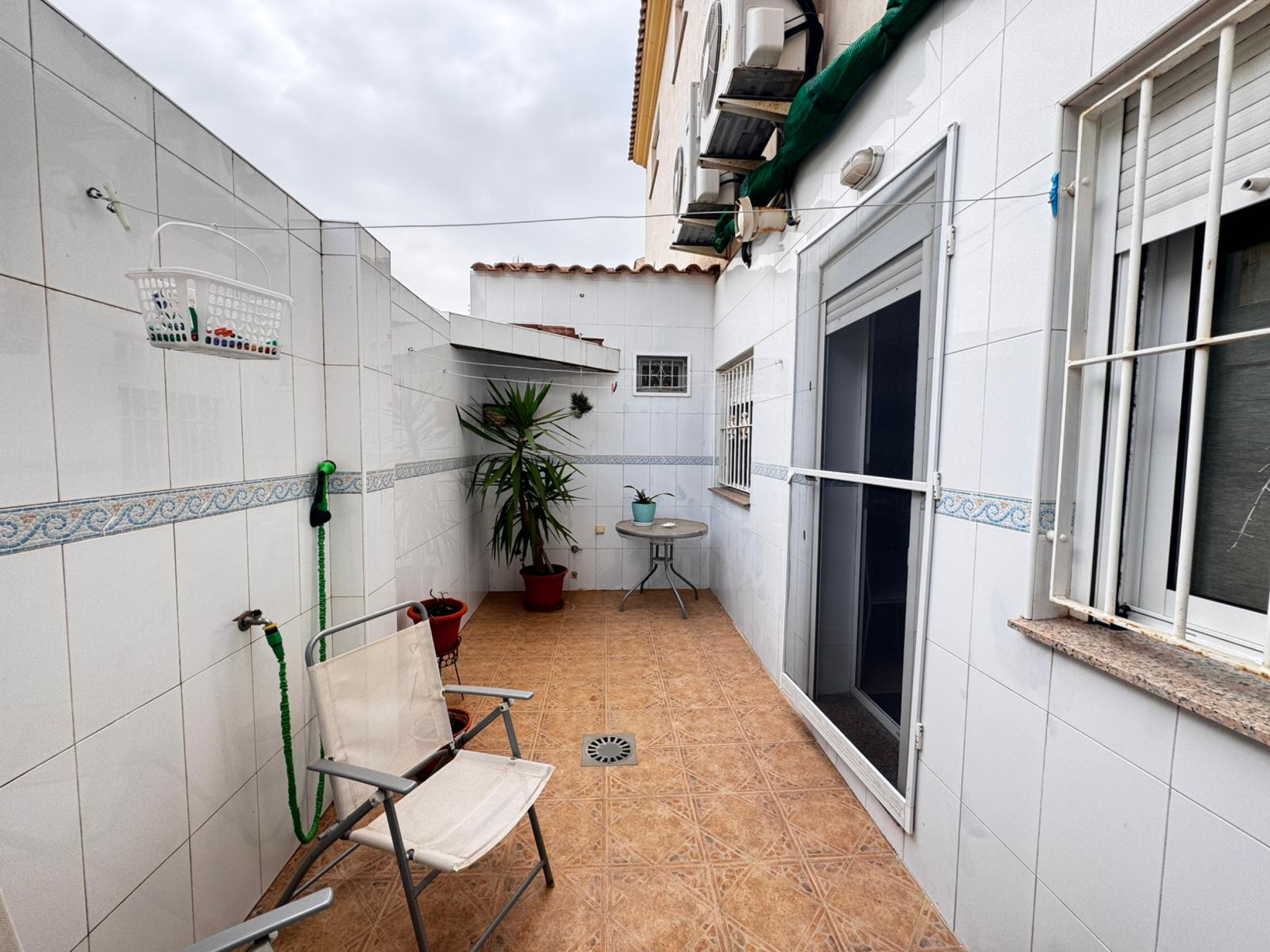 Bedroom in villa for sale in Los Alcazares