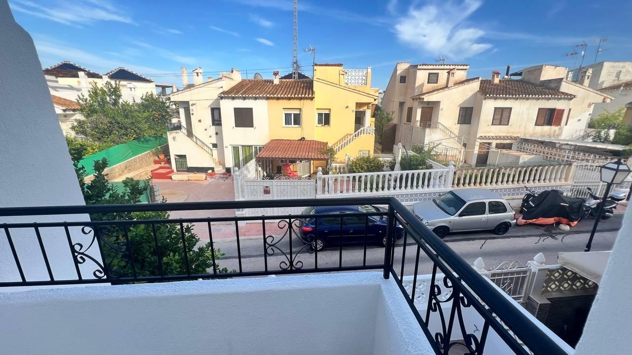 Garden in terraced for sale in Torrevieja