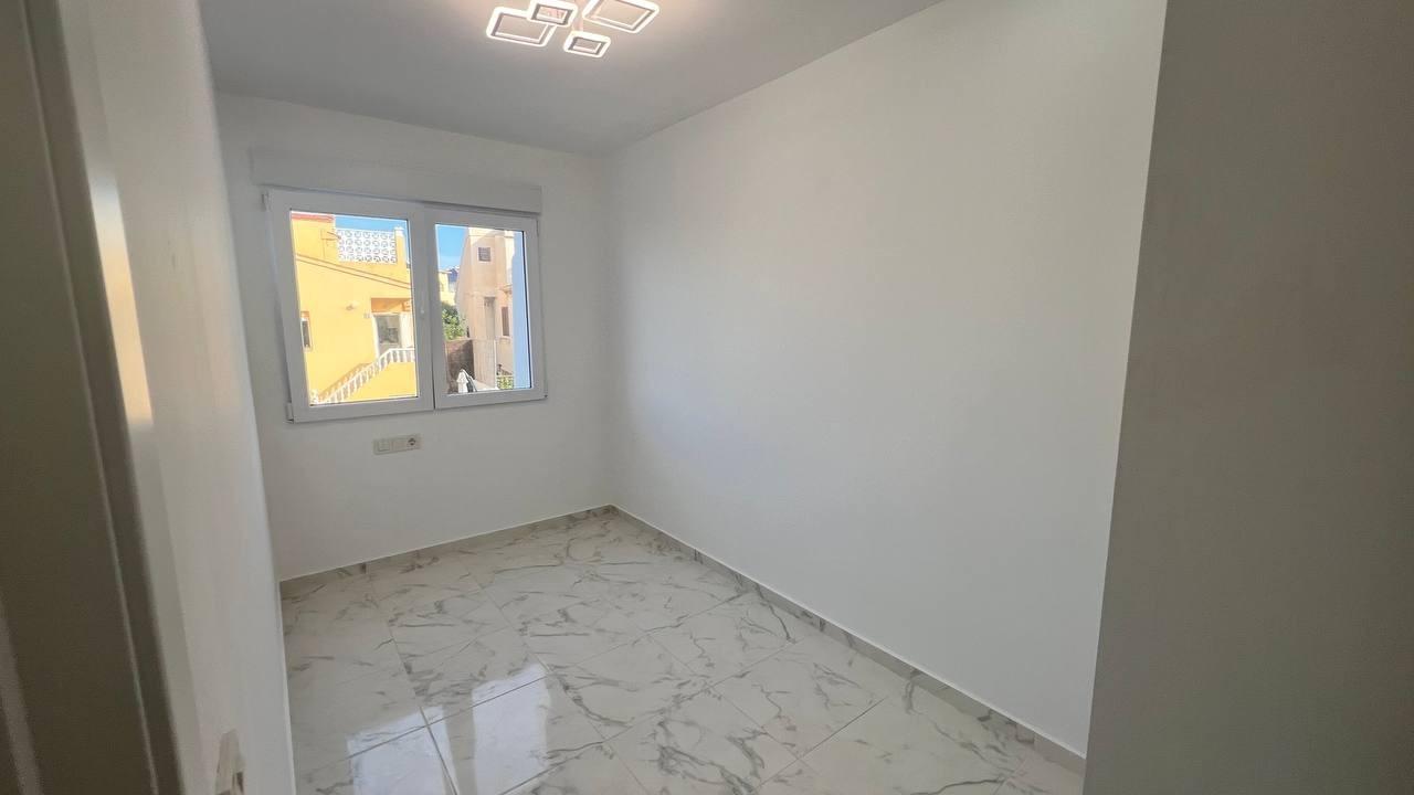 Bathroom in terraced for sale in Torrevieja