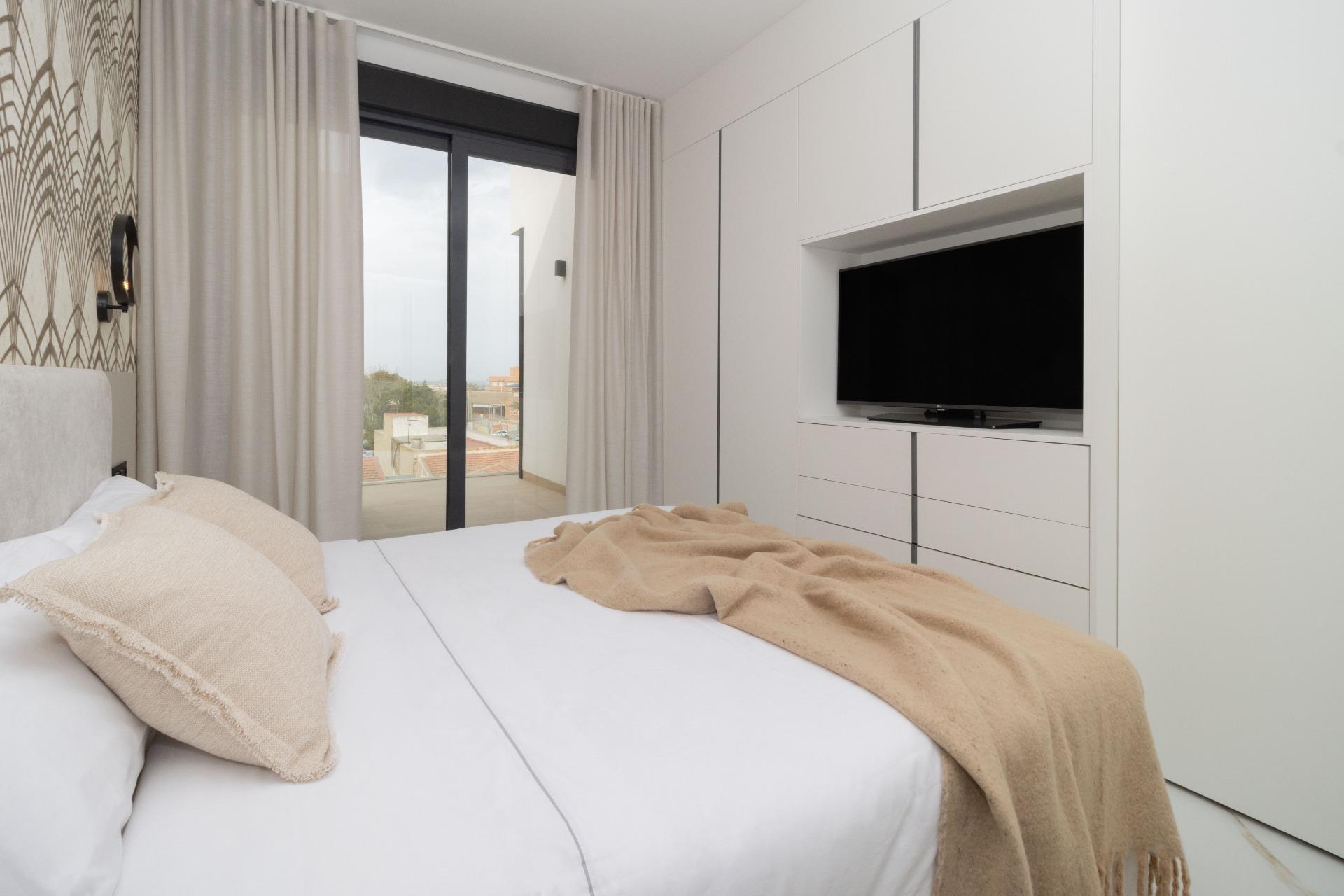 Garden in penthouse for sale in Guardamar del Segura